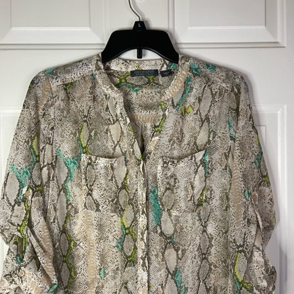 Covington essentials animal print‎ button down blouse. - Picture 2 of 6